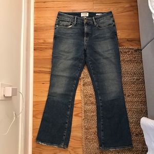 frame le crop mini boot jeans